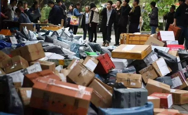 醫(yī)療廢品重制成快遞袋流回市場！物流包裝污染超乎想象